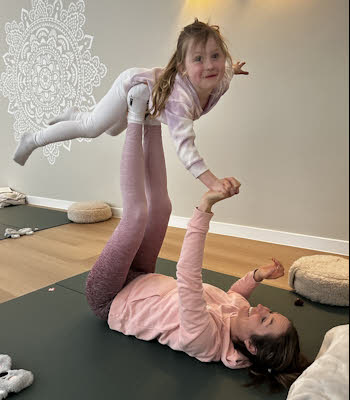 t_yoga-claudia-350-400